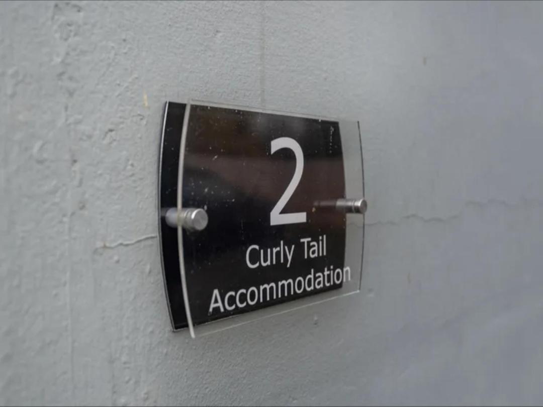 Curly Tail Accommodation 비숍캐슬 외부 사진